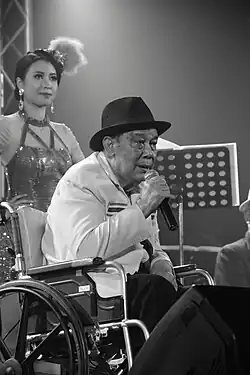 Description de l'image สมเศียร_พานทอง.jpg.