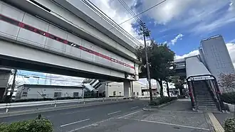Vue extérieure de la station.