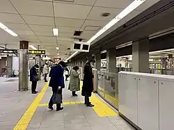 Vue des quais de la ligne Sakaisuji
