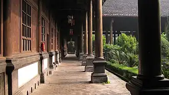 Patio de la maison de l'évêque.