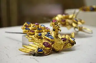 Épingle à cheveux en forme de phénix.