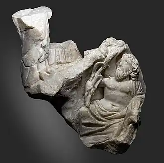 Dieu-fleuve sous un rocher surmonté d'un aigle