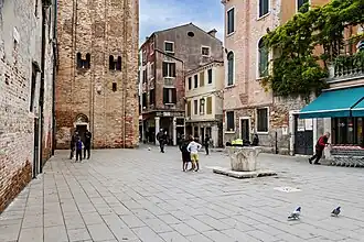 Campiello del Piovan vu depuis le Campo S.Giacomo da l'Orio