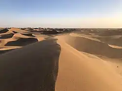 Dunes de sables de l'erg Chegaga au Maroc.