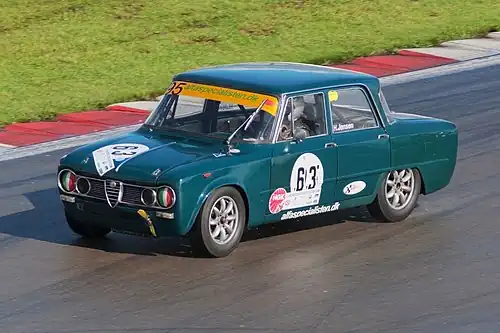 Alfa Romeo Giulia Ti Super en compétition.