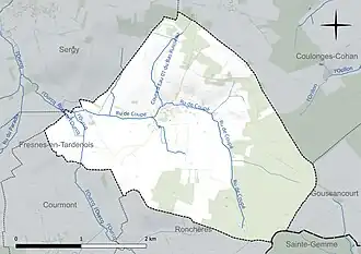 Carte en couleur présentant le réseau hydrographique de la commune