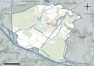 Carte en couleur présentant le réseau hydrographique de la commune