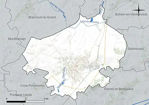 Carte en couleur présentant le réseau hydrographique de la commune