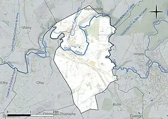 Carte en couleur présentant le réseau hydrographique de la commune