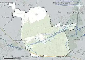 Carte en couleur présentant le réseau hydrographique de la commune