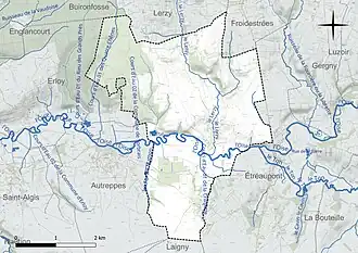Carte en couleur présentant le réseau hydrographique de la commune