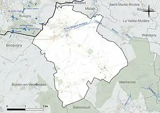 Carte en couleur présentant le réseau hydrographique de la commune