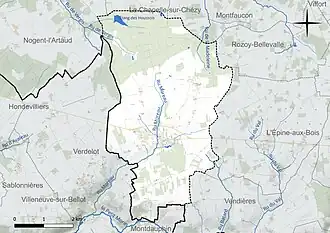 Carte en couleur présentant le réseau hydrographique de la commune