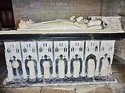 Gisants d'Olivier V de Clisson et de Marguerite de Rohan.