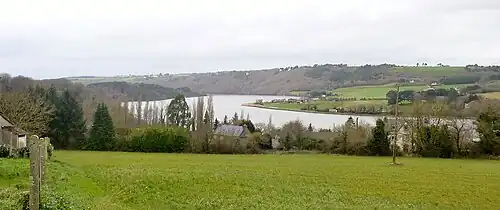 L'Aulne maritime : vue vers l'aval depuis Trégarvan.