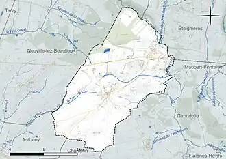 Carte en couleur présentant le réseau hydrographique de la commune