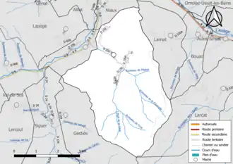 Carte en couleur présentant le réseau hydrographique de la commune