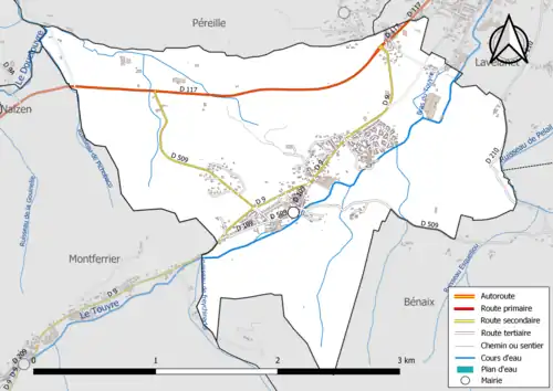Carte en couleur présentant le réseau hydrographique de la commune