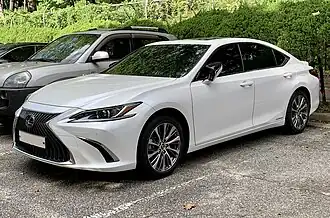 Lexus ES