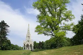 Parc de Laeken et le monument de la dynastie.