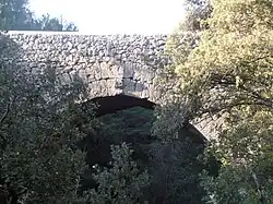 Détail du pont roman