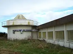 Bâtiment du CTS abandonné en friche (TTC&M), une antenne surmontait ce bâtiment auparavant.