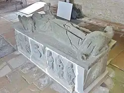 Le gisant de sainte Nonne (vers 1450), dans la chapelle Sainte-Nonne.