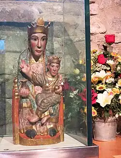 Statue de Notre-Dame des Remèdes.