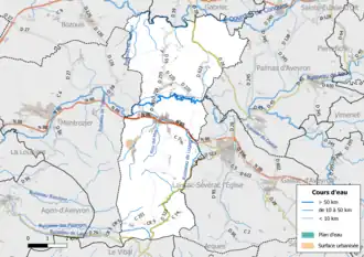 Carte en couleur présentant le réseau hydrographique de la commune
