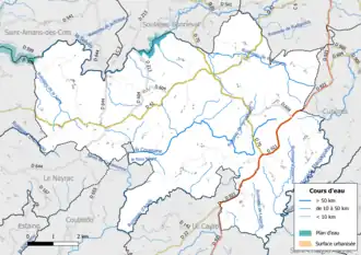 Carte en couleur présentant le réseau hydrographique de la commune