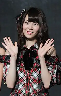 Description de l'image 130413 AKB48 at Tokyo Auto Salon Singapore Meet & Greet 2 and Performance (11).jpg.