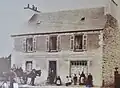 Le café-forge de la famille Malléjac vers 1910.