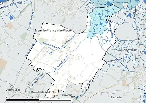 Carte en couleur présentant le réseau hydrographique de la commune