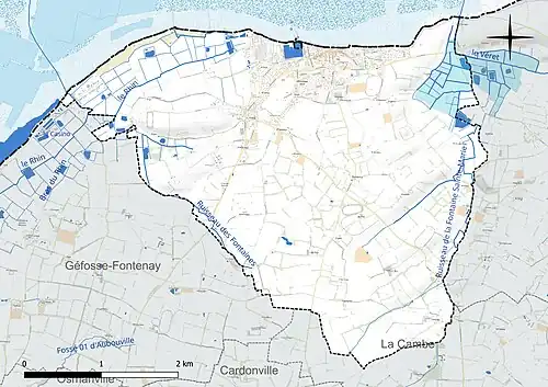 Carte en couleur présentant le réseau hydrographique de la commune