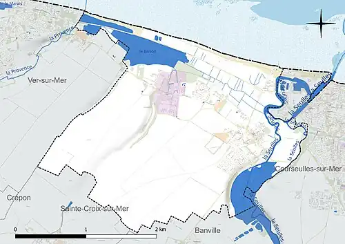 Carte en couleur présentant le réseau hydrographique de la commune