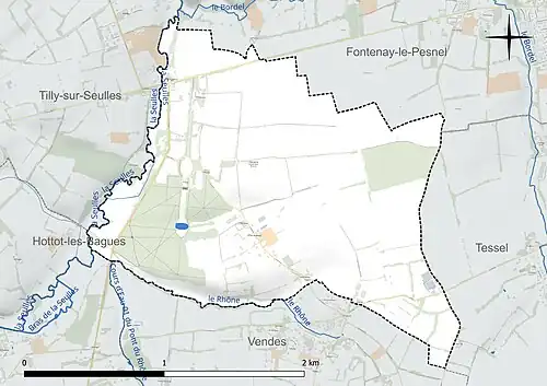 Carte en couleur présentant le réseau hydrographique de la commune