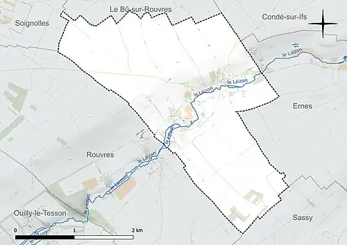 Carte en couleur présentant le réseau hydrographique de la commune