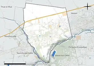 Carte en couleur présentant le réseau hydrographique de la commune