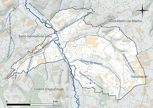 Carte en couleur présentant le réseau hydrographique de la commune