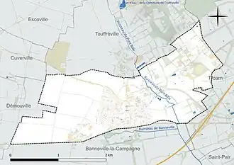 Carte en couleur présentant le réseau hydrographique de la commune
