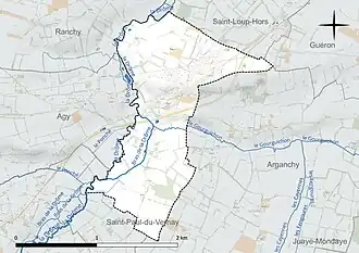 Carte en couleur présentant le réseau hydrographique de la commune