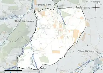 Carte en couleur présentant le réseau hydrographique de la commune