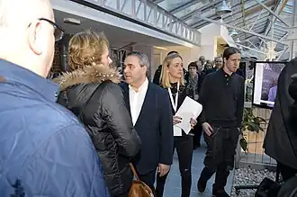 Le président de la région Hauts-de-France, Xavier Bertrand, arrive à Wéo Picardie.