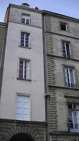 Immeuble sur cours Cambronne