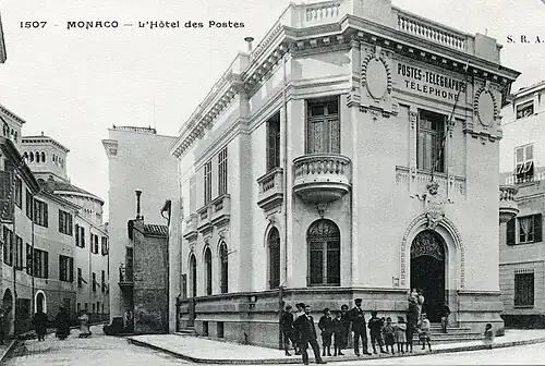 Carte postale représentant le bâtiment dans la première moitié du XXe&nbsp;siècle, avant sa surélévation.