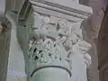 Un autre chapiteau de l'église Saint-Pierre de Sémelay.