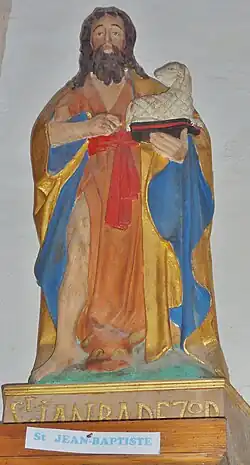 Fouesnant : l'église paroissiale Saint-Pierre-et-Saint-Paul, statue de saint Jean-Baptiste portant un mouton