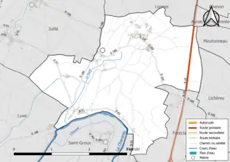 Carte en couleur présentant le réseau hydrographique de la commune