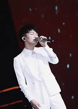 Description de cette image, également commentée ci-après