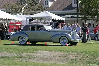 Packard Darrin of Paris&nbsp;(en) (1940)